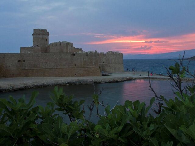 CALABRIA: PARCO NAZIONALE DELLA SILA, I LAGHI ED IL TRIONFO DELLE FIORITURE