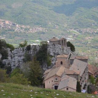 https://www.itinarrando.com/wp-content/uploads/2025/03/10-Prenestini-mentorella-320x320.jpg