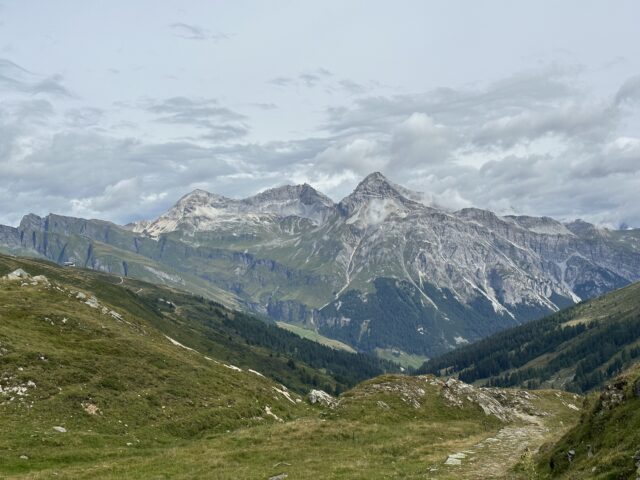 SVIZZERA-ITALIA: LA VIA SPLUGA, DALLA SVIZZERA ALL’ITALIA ATTRAVERSO IL PASSO DELLO SPLUGA