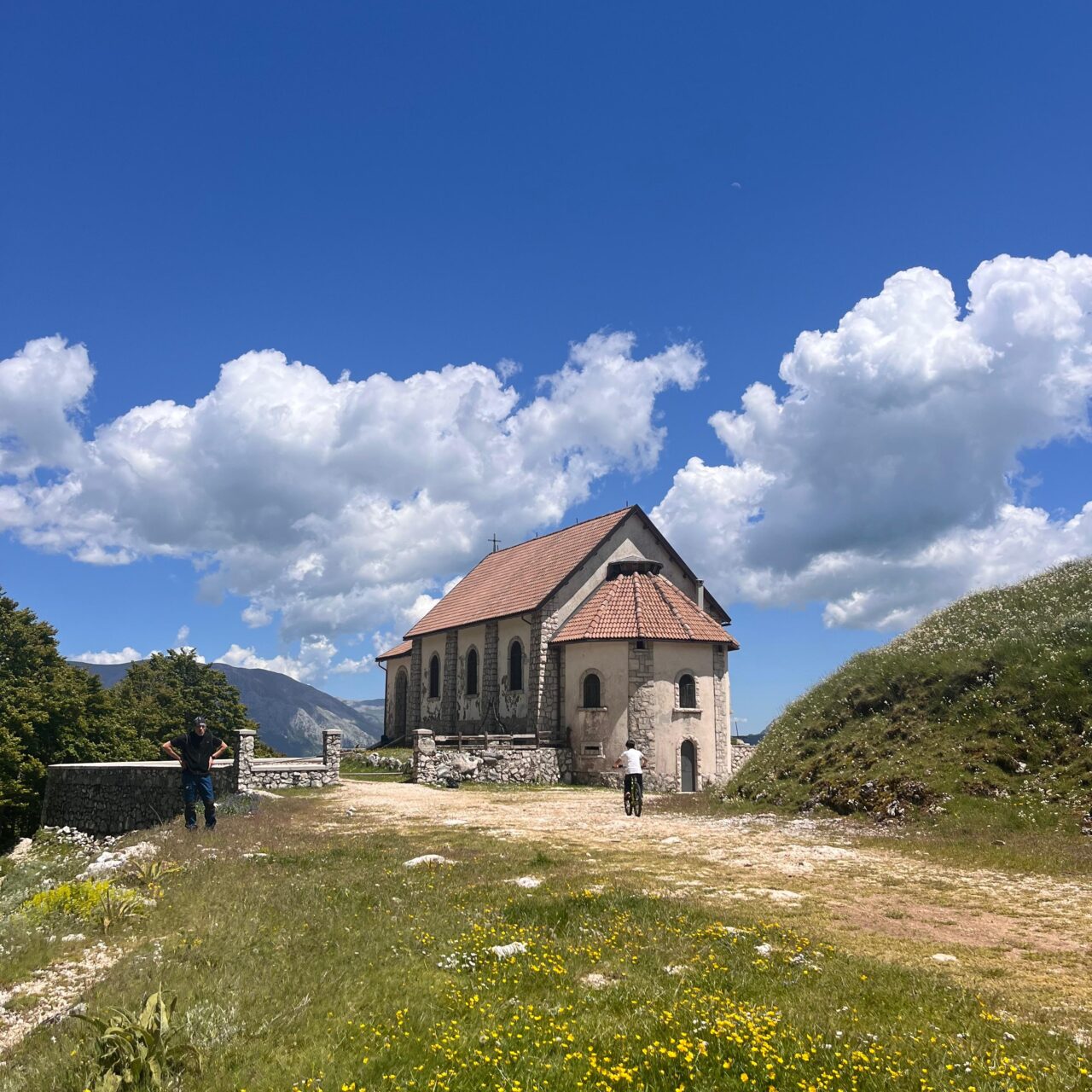 SUSSURRI D’ABRUZZO: TRE GIORNI ALLA SCOPERTA DELLA BIODIVERSITÀ DEL PARCO NAZIONALE D’ABRUZZO LAZIO E MOLISE