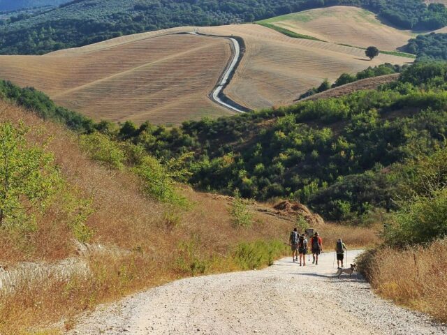 UMBRIA(TR): IL CAMMINO DEI BORGHI SILENTI IN 4 GIORNI!