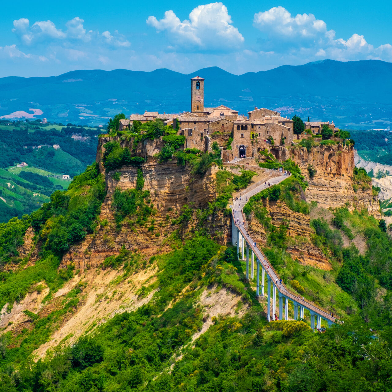 LAZIO/UMBRIA: IL CAMMINO DI LARTH: ORVIETO-BOLSENA-CIVITA DI BAGNOREGIO
