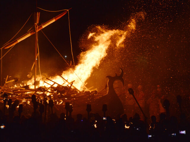 SHETLAND – FESTIVAL UP HELLY AA 2027: OLTRE I CONFINI DEL NORD E LA NOTTE DEI VIKINGHI