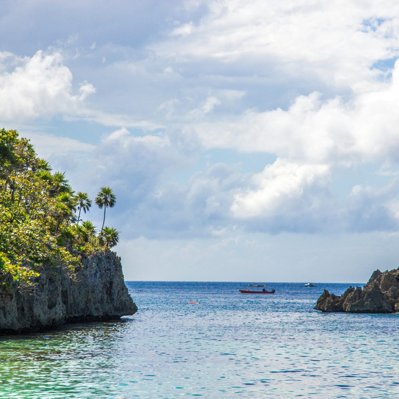 CARAIBI: HONDURAS IN BARCA A VELA TRA LE ISOLE DELLA BAHÍA